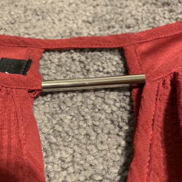 Top - Picture 2 of 2